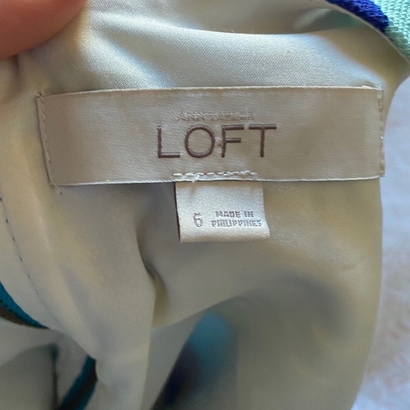 LOFT Large Print Floral Shift Dress💐 - Picture 4 of 4